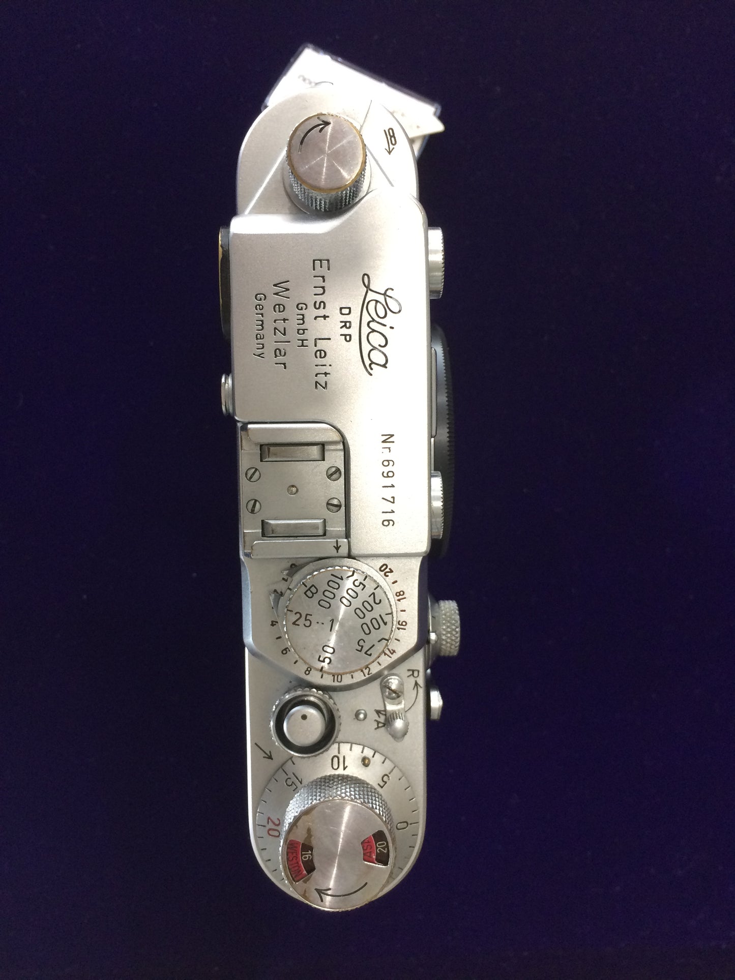 Leica IIIF with Self 1954年 69万台　整備済み