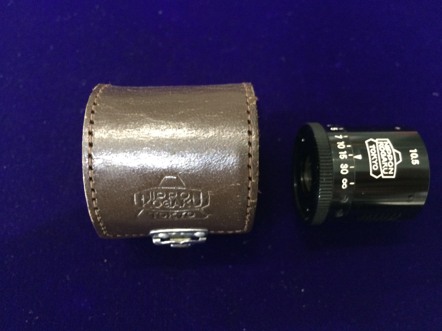 Nikon 105mmファインダー ケース付き 黴有り