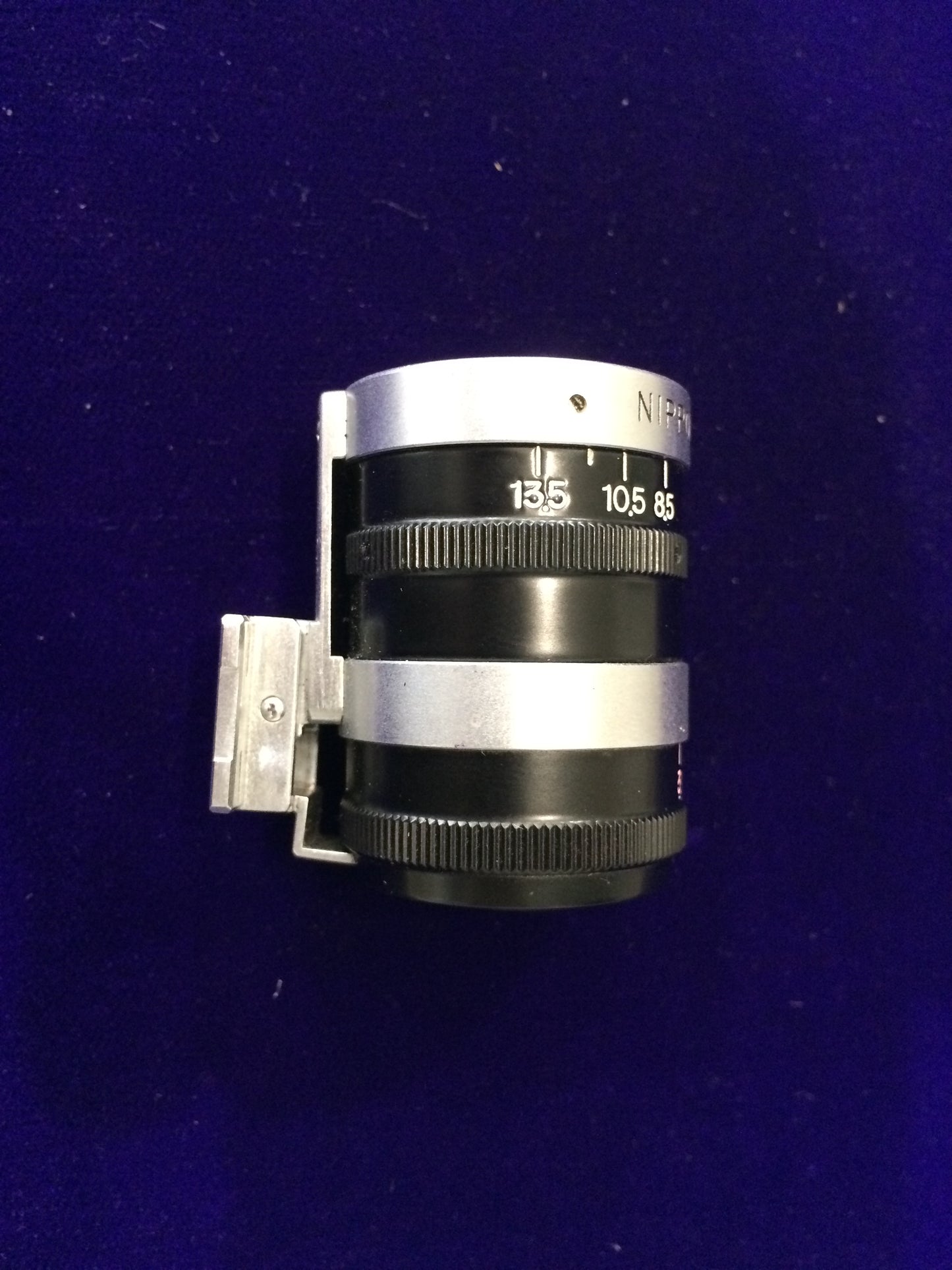 Nikon 35～135mm ズームファインダー ケース付 黴痕有り